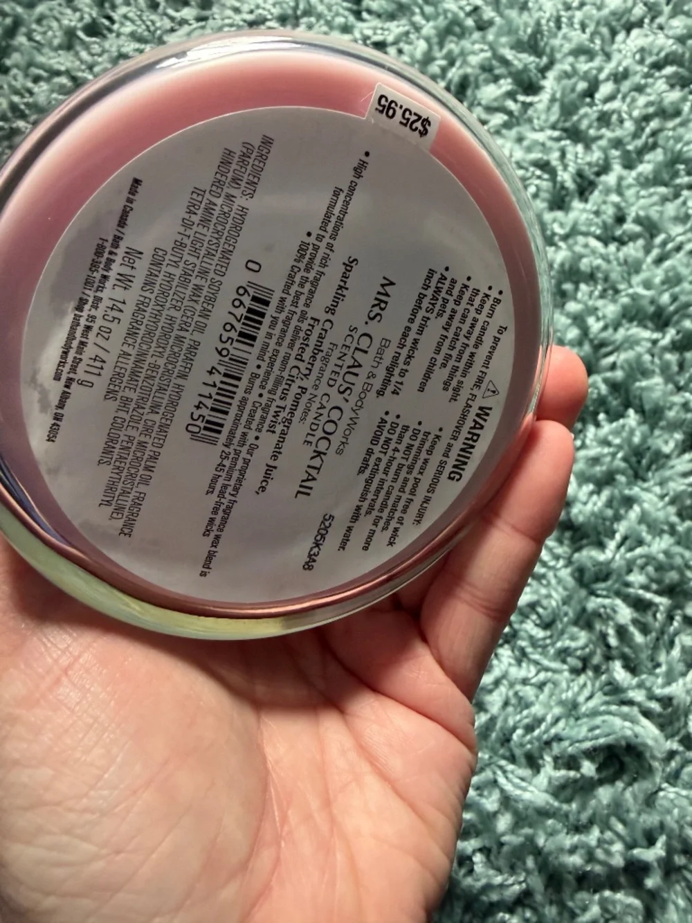BNWT Bath and Body Works Mrs. Claus Cocktail Candle - Picture 4 of 4